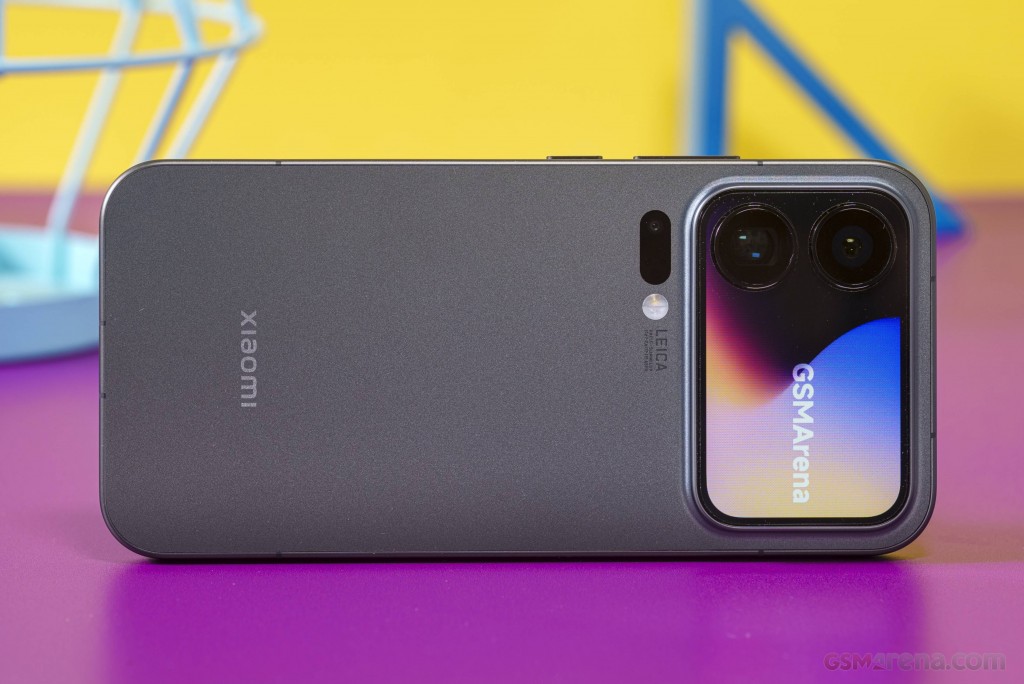 Xiaomi 17 Pro Max hands-on photo 20