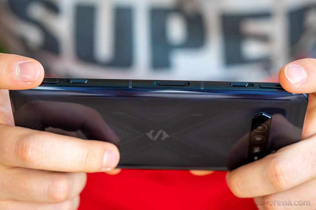 Xiaomi Black Shark 4 hands-on photo 17