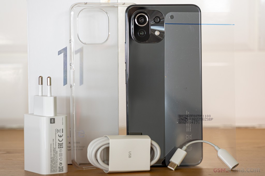 Xiaomi Mi 11 Lite hands-on photo 1