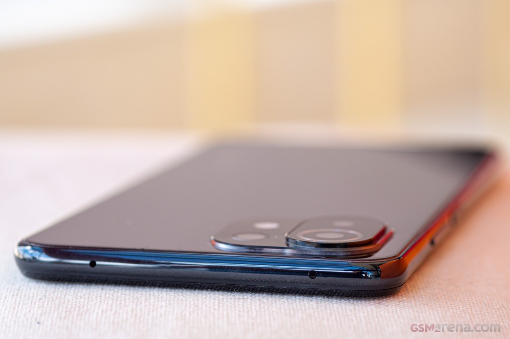 Xiaomi Mi 11 Lite hands-on photo 6