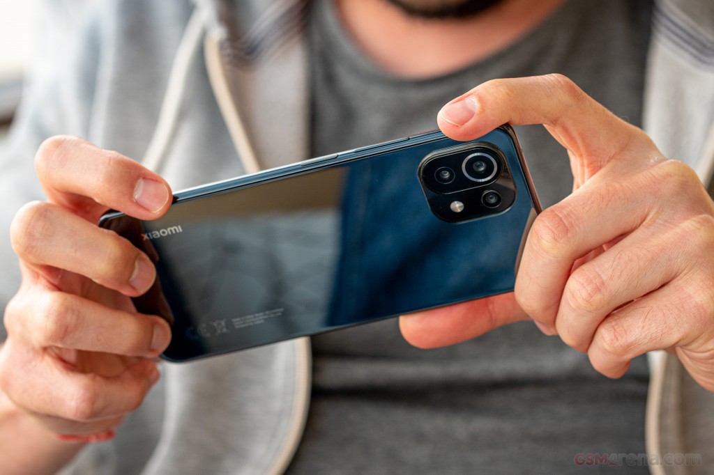 Xiaomi Mi 11 Lite hands-on photo 30