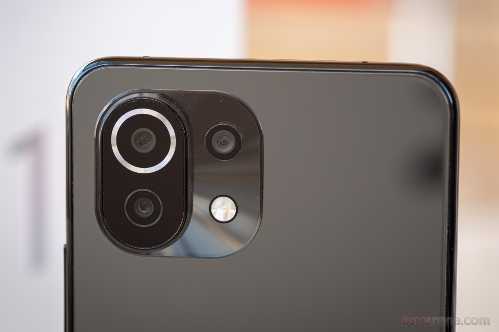 Xiaomi Mi 11 Lite 5G hands-on photo 24