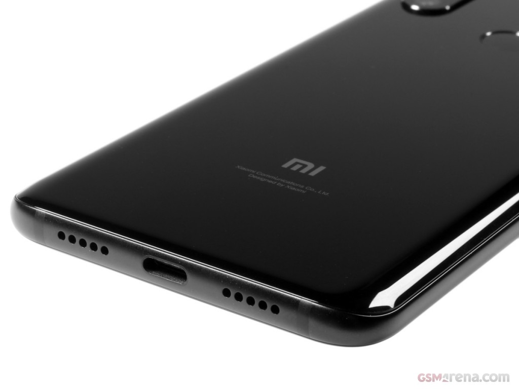 Xiaomi Mi 8 hands-on photo 6