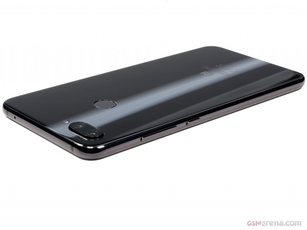 Xiaomi Mi 8 Lite hands-on photo 3