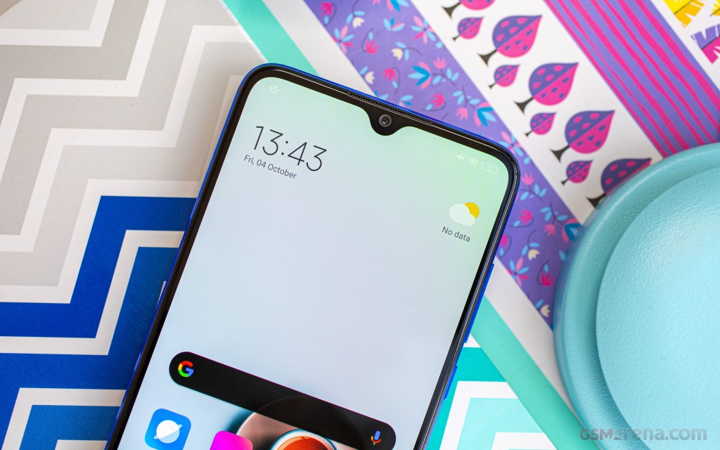 Xiaomi Mi 9 Lite hands-on photo 2