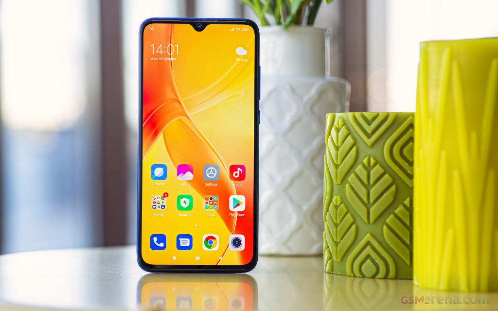 Xiaomi Mi 9 Lite hands-on photo 4