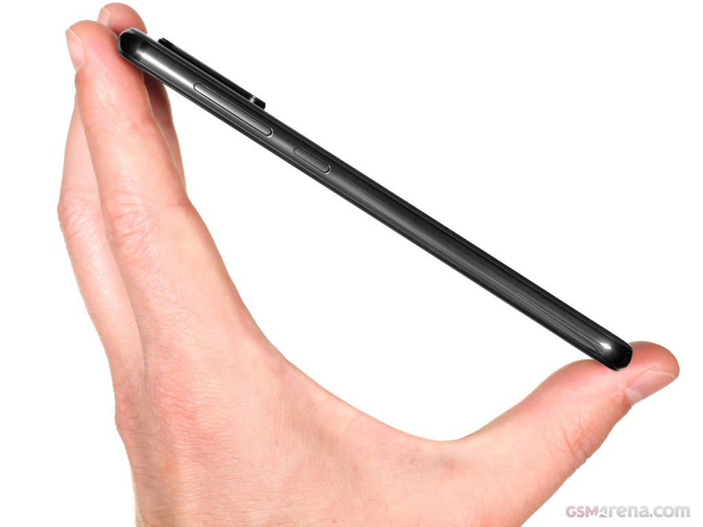 Xiaomi Mi 9 SE hands-on photo 17