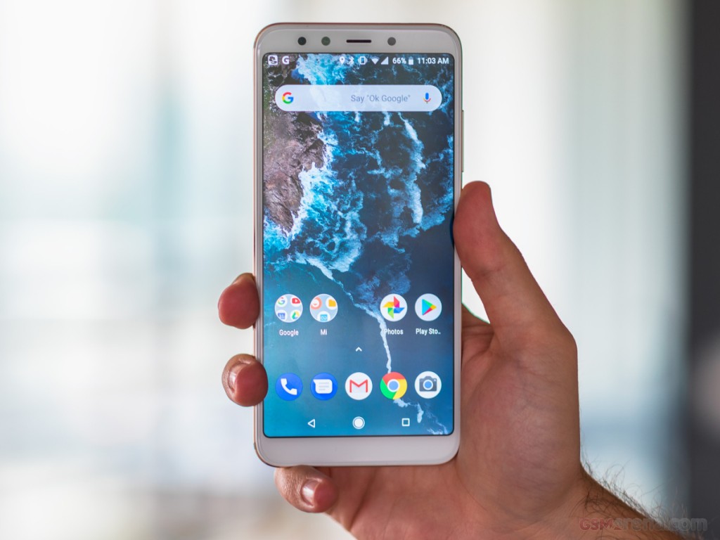 Xiaomi Mi A2 (Mi 6X) hands-on photo 4