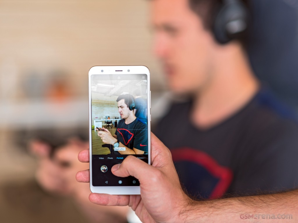 Xiaomi Mi A2 (Mi 6X) hands-on photo 6