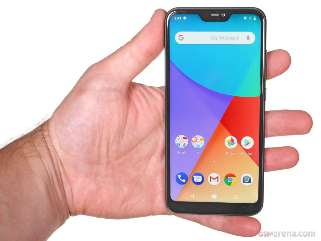 Xiaomi Mi A2 Lite (Redmi 6 Pro) hands-on photo 14