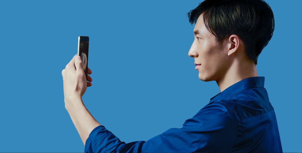 Xiaomi Mi Note 3 view 23