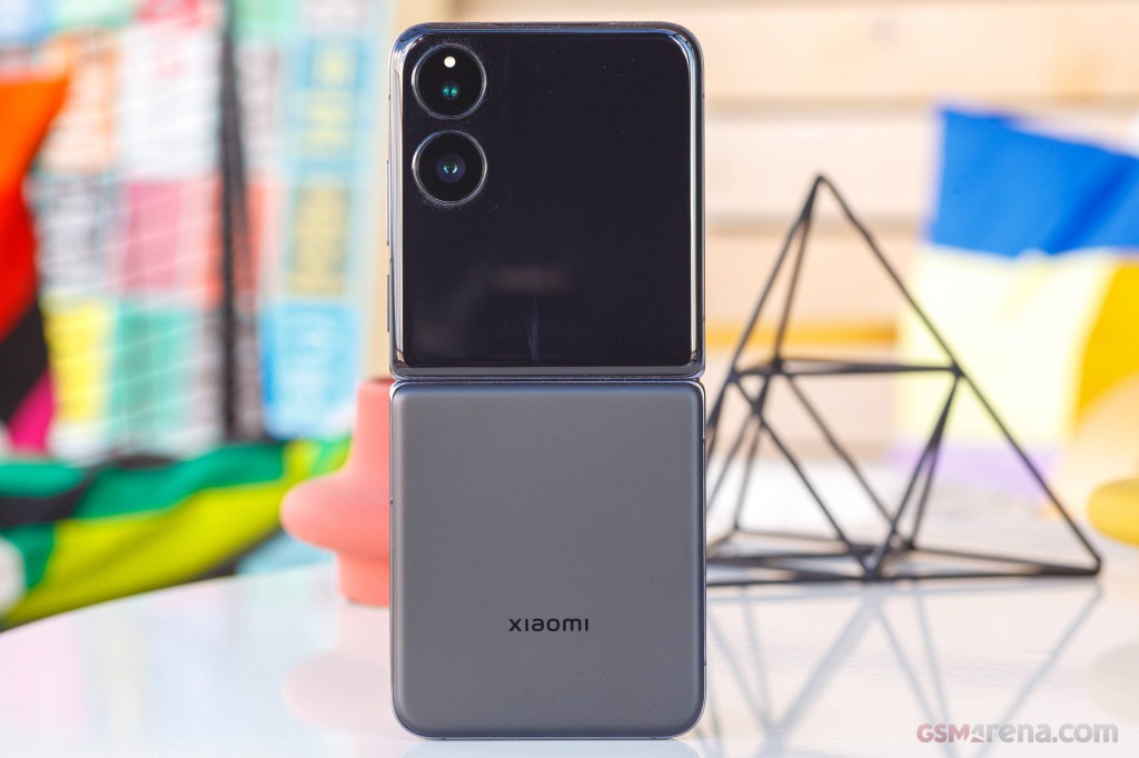 Xiaomi Mix Flip hands-on photo 12