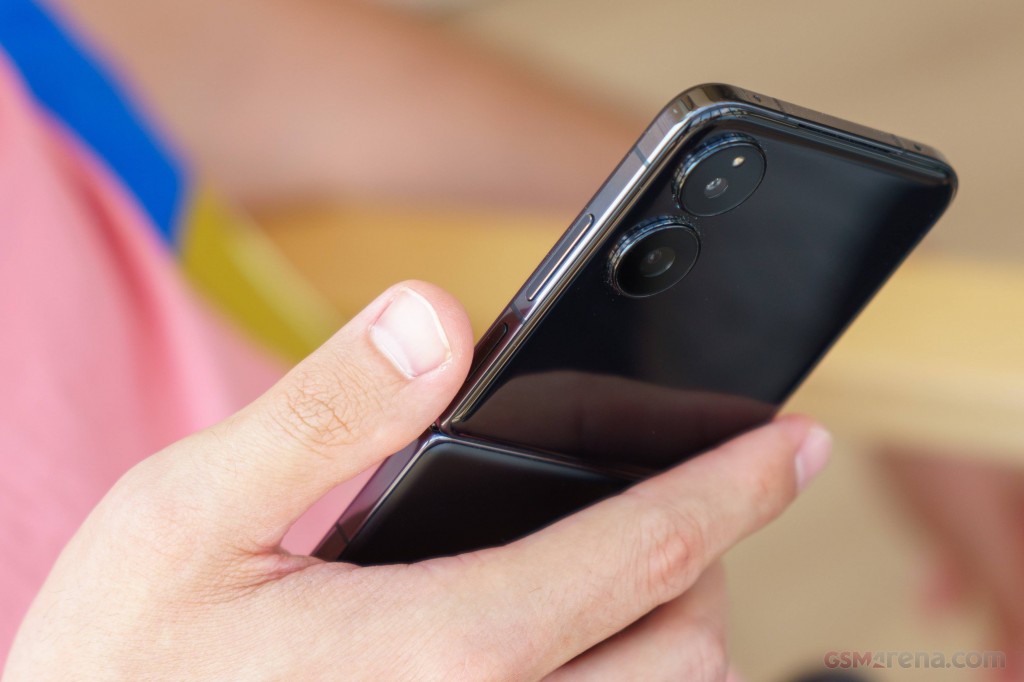 Xiaomi Mix Flip hands-on photo 21