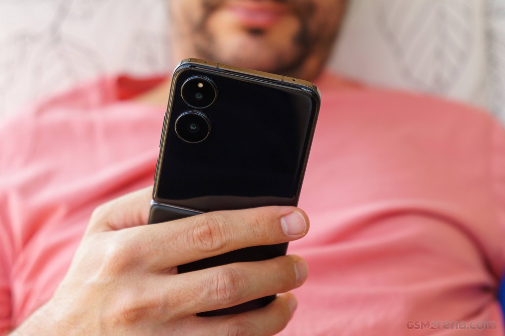 Xiaomi Mix Flip hands-on photo 22