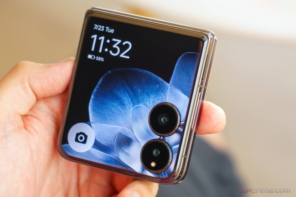 Xiaomi Mix Flip hands-on photo 25