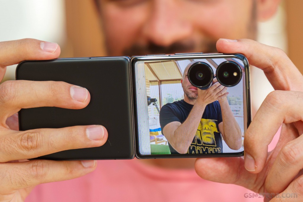 Xiaomi Mix Flip hands-on photo 31