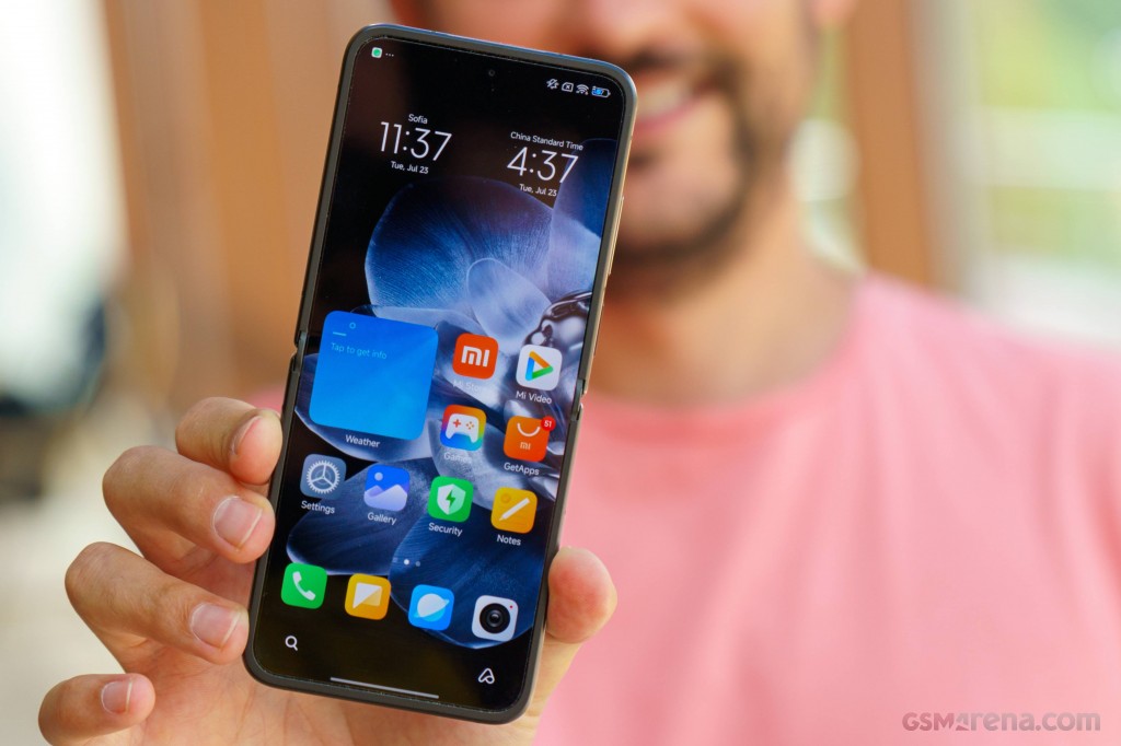 Xiaomi Mix Flip hands-on photo 34