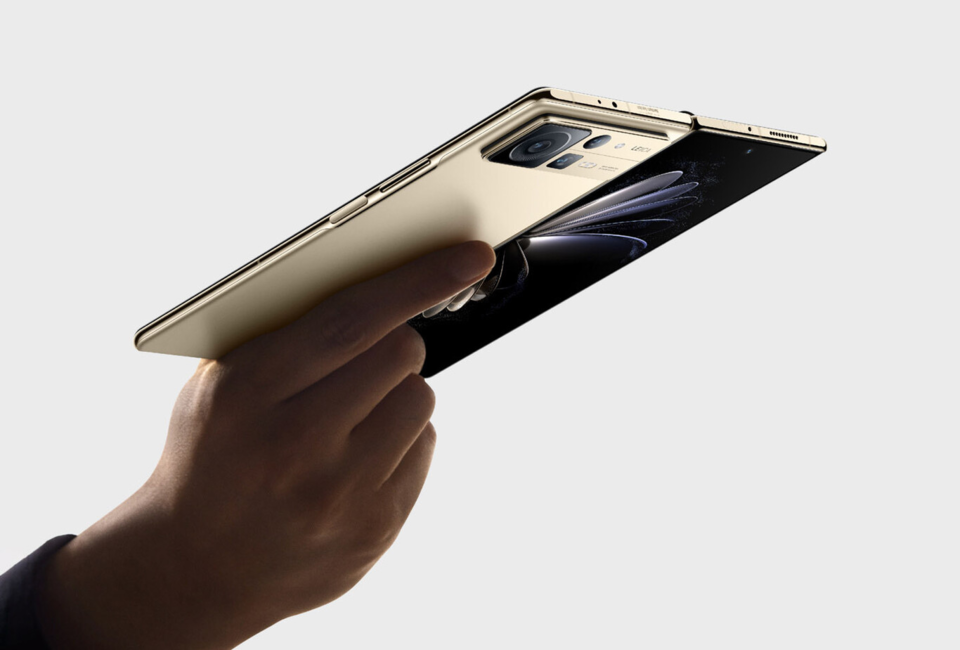 Xiaomi Mix Fold 2 view 16