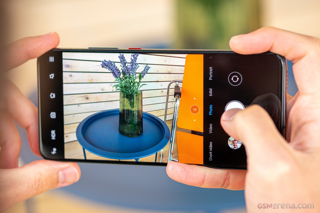 Xiaomi Poco F2 Pro hands-on photo 14