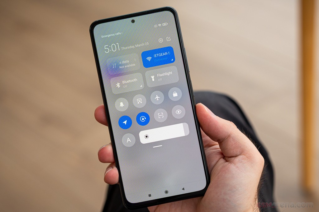 Xiaomi Poco F3 hands-on photo 10