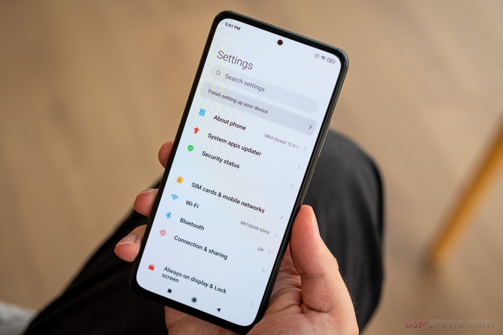 Xiaomi Poco F3 hands-on photo 11