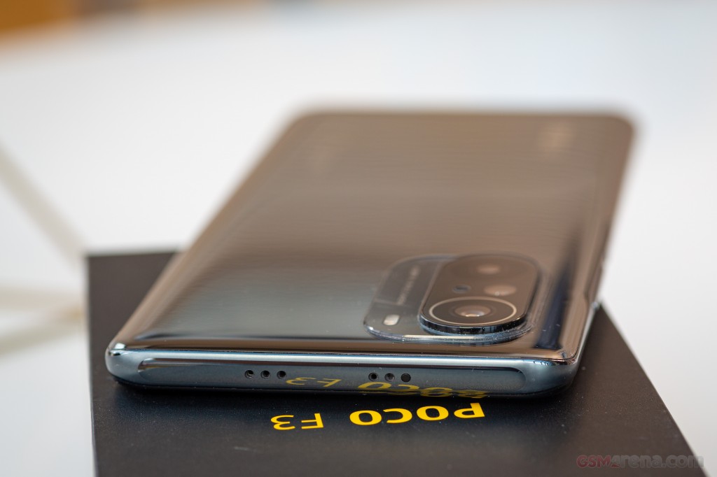 Xiaomi Poco F3 hands-on photo 17