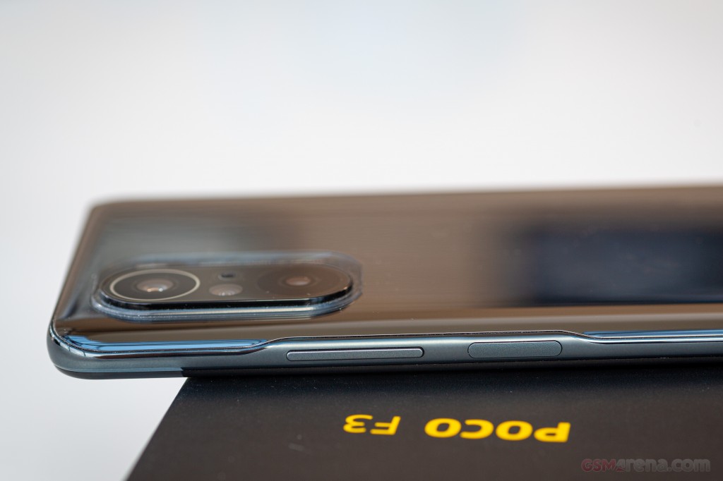 Xiaomi Poco F3 hands-on photo 21