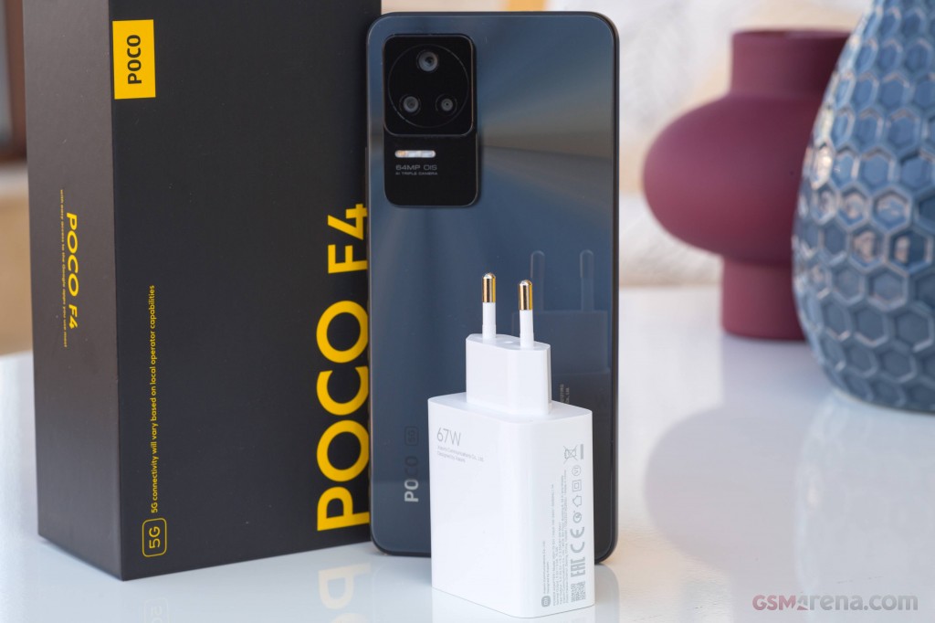 Xiaomi Poco F4 hands-on photo 2