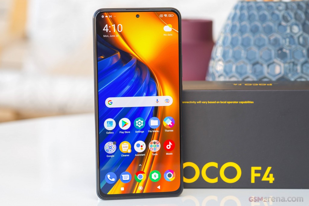 Xiaomi Poco F4 hands-on photo 4