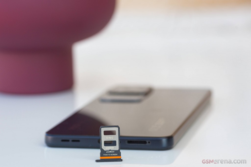Xiaomi Poco F4 hands-on photo 9