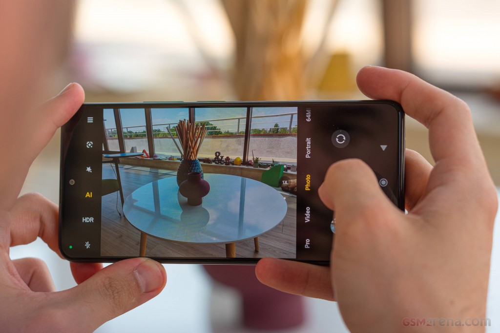 Xiaomi Poco F4 hands-on photo 28