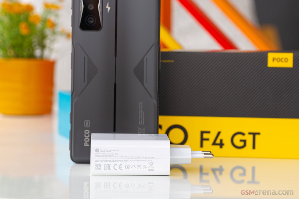 Xiaomi Poco F4 GT hands-on photo 2