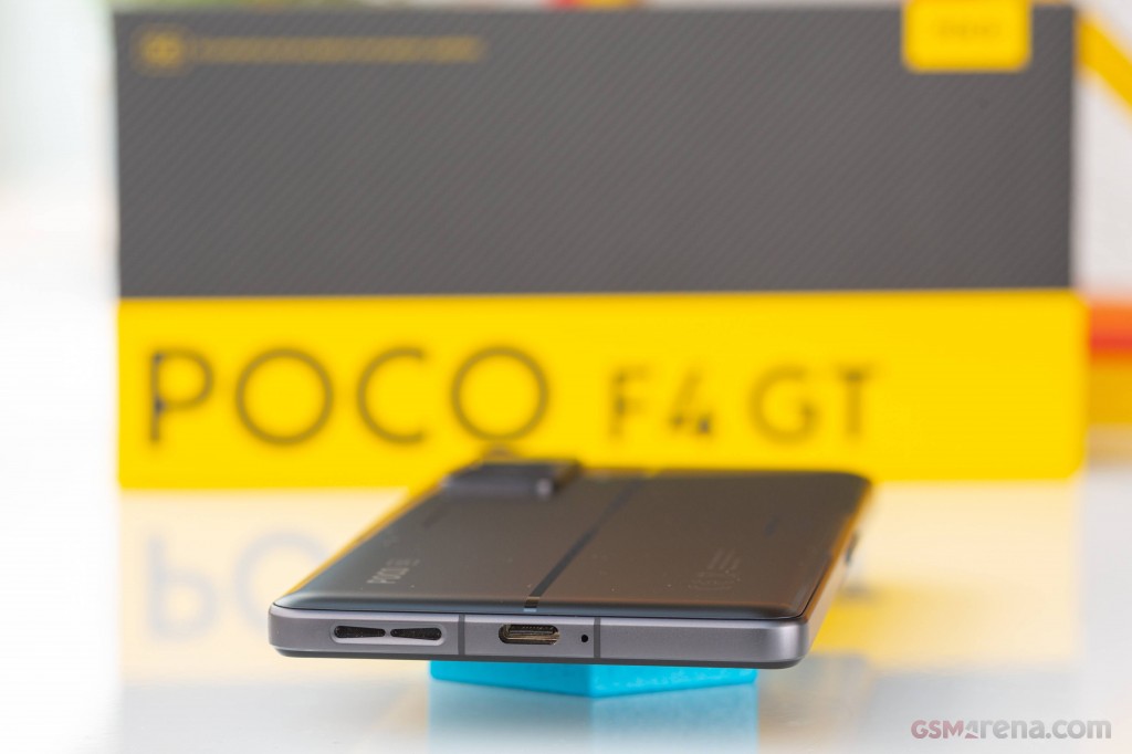 Xiaomi Poco F4 GT hands-on photo 4