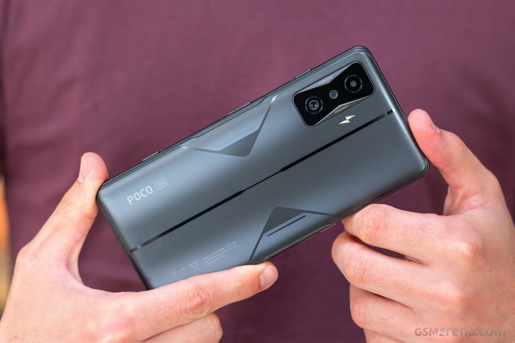 Xiaomi Poco F4 GT hands-on photo 14