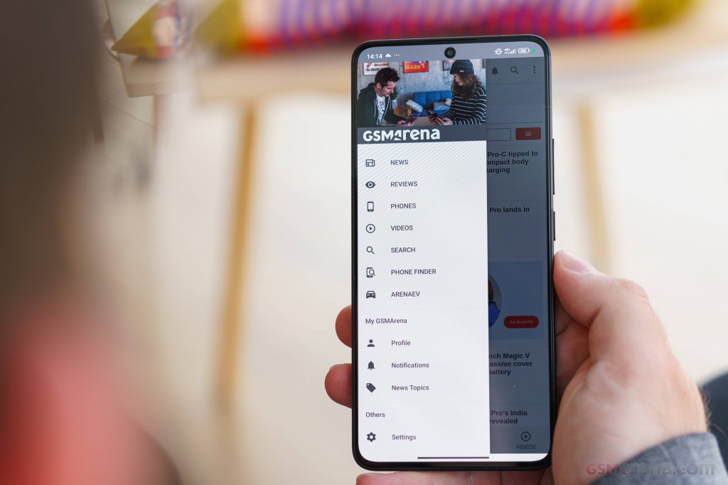 Xiaomi Poco F6 hands-on photo 16