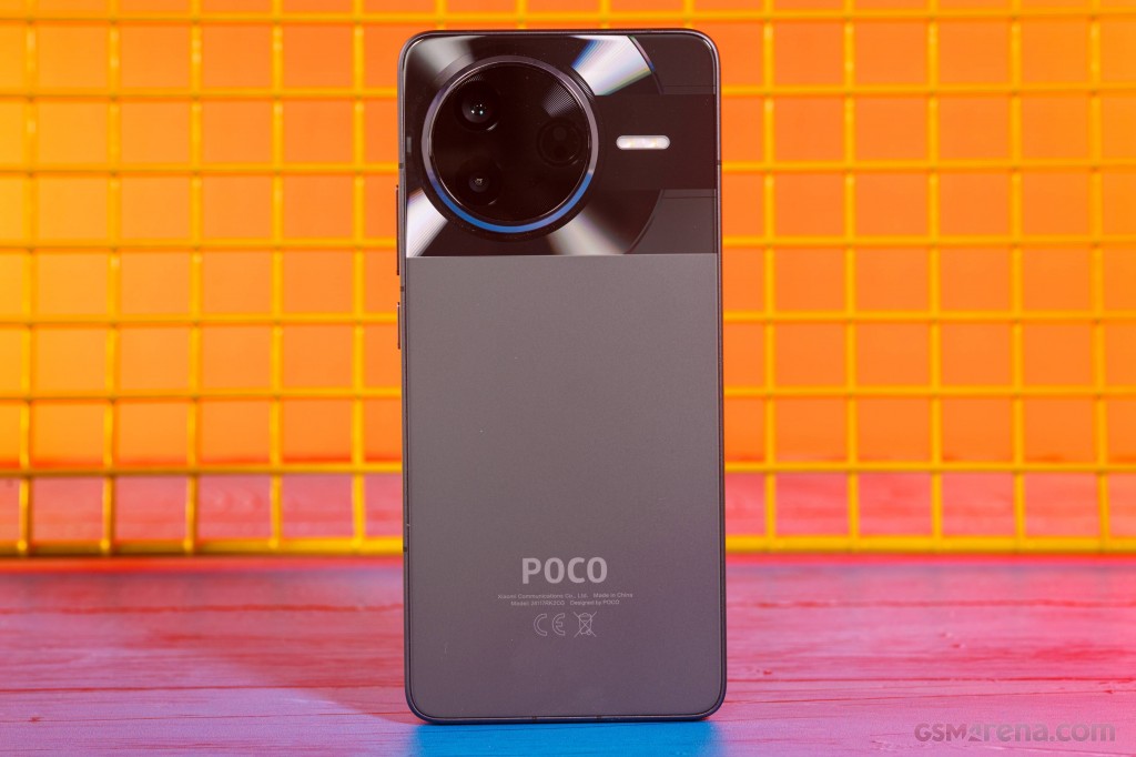 Xiaomi Poco F7 Pro hands-on photo 4