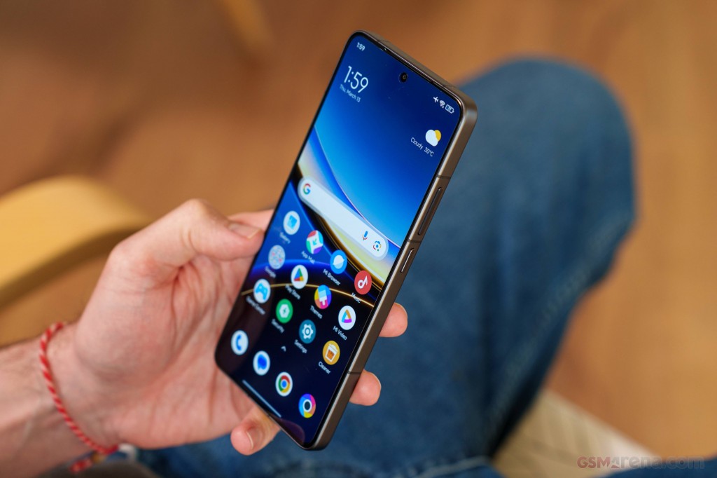 Xiaomi Poco F7 Pro hands-on photo 26