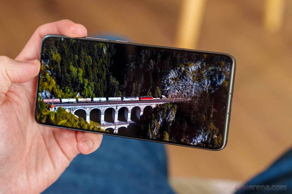 Xiaomi Poco F7 Pro hands-on photo 28