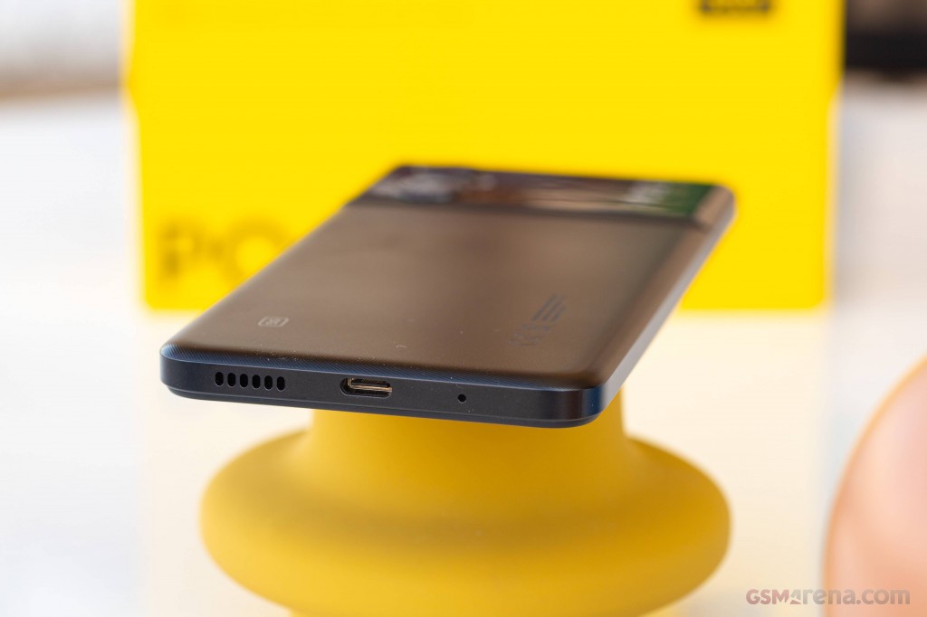 Xiaomi Poco M4 5G hands-on photo 10