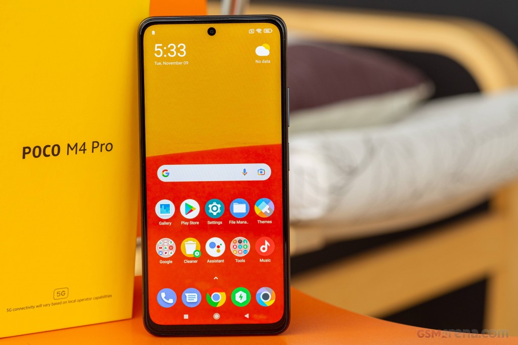 Xiaomi Poco M4 Pro 5G hands-on photo 4