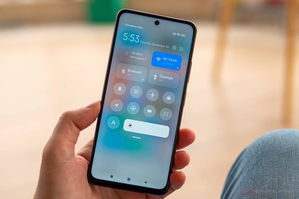 Xiaomi Poco M4 Pro 5G hands-on photo 17