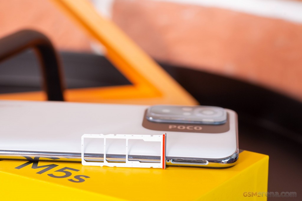 Xiaomi Poco M5s hands-on photo 9