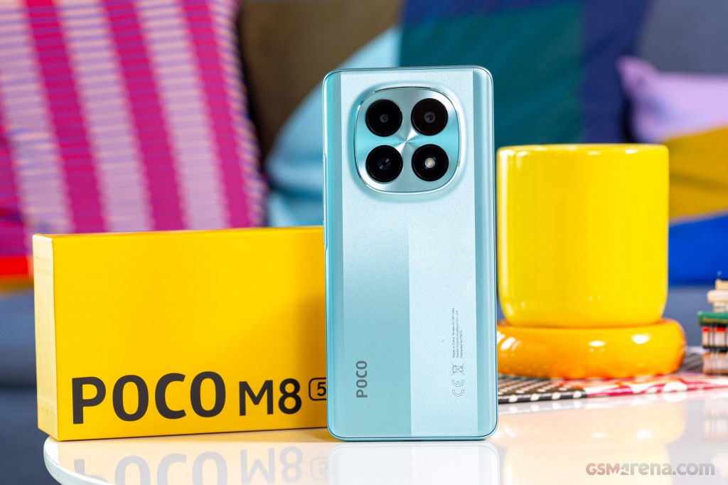 Xiaomi Poco M8 hands-on photo 3