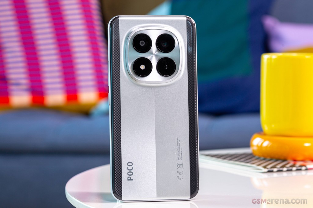 Xiaomi Poco M8 Pro hands-on photo 5