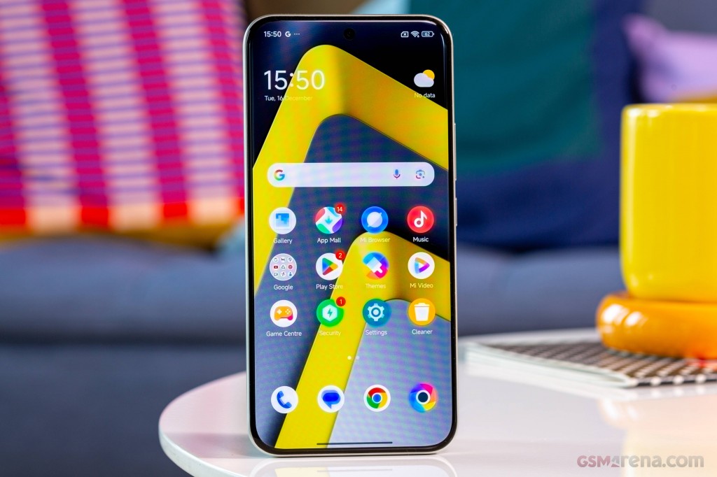 Xiaomi Poco M8 Pro hands-on photo 6