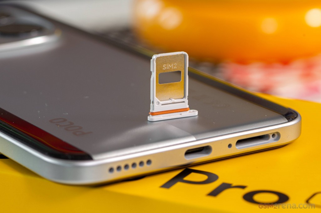 Xiaomi Poco M8 Pro hands-on photo 10