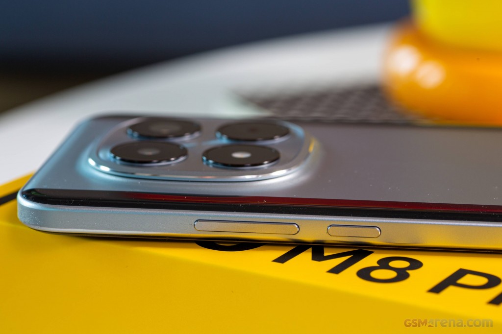Xiaomi Poco M8 Pro hands-on photo 14