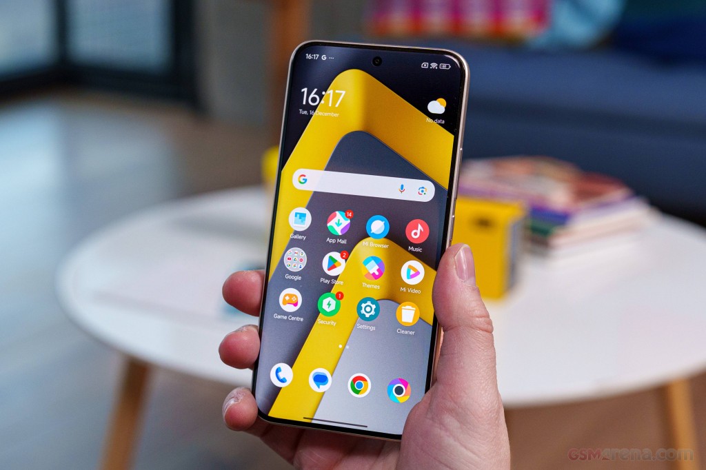 Xiaomi Poco M8 Pro hands-on photo 21