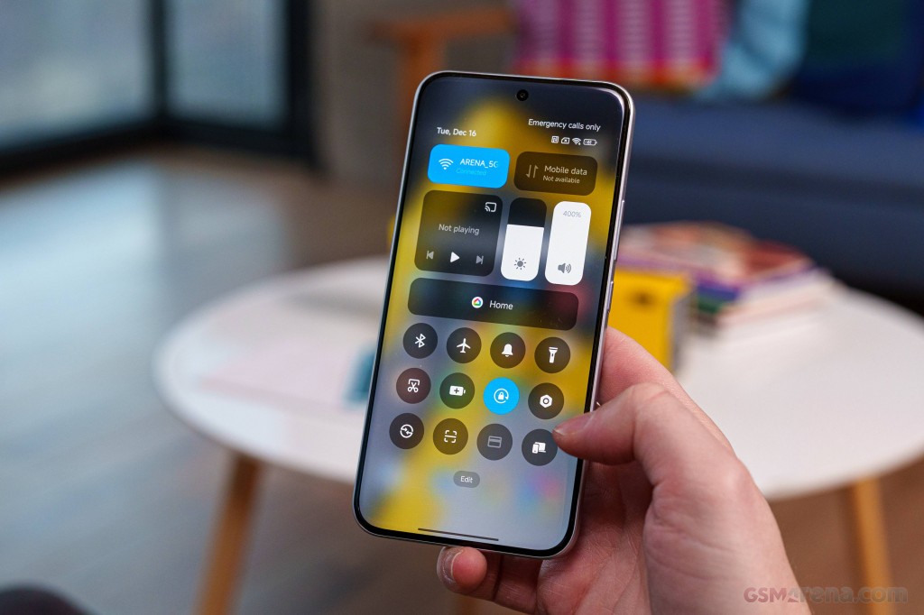 Xiaomi Poco M8 Pro hands-on photo 28