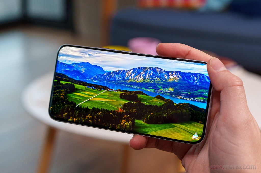 Xiaomi Poco M8 Pro hands-on photo 30